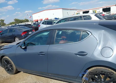 2023 Mazda Mazda3 2.5 S Carbon Edition из США, поврежденный, VIN JM1BPBLM5P1610561